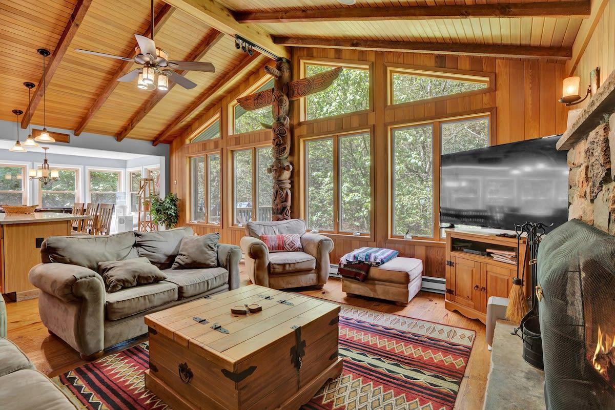 Log Cabin | King Beds | Lake Access